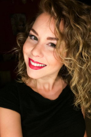 Μένια Μαθιουδάκη